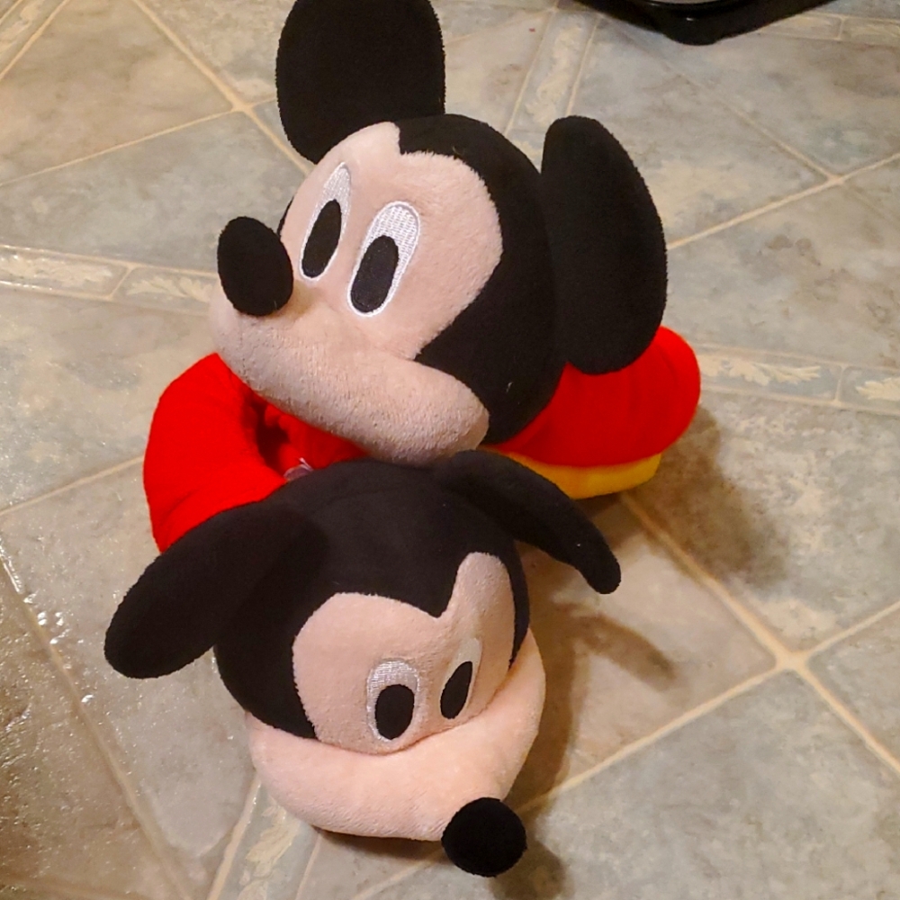 Disney Mickey Mouse Plush Slippers - Red and Black SIZE: 5/6